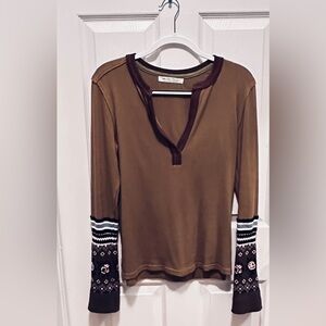 We The Free dark /brown Long Sleeve Waffle knit with Patterned Cuffs. Sz Large